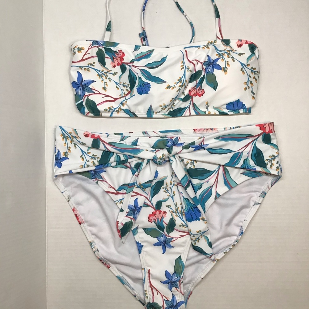 DAISY FUENTES SWIMWEAR